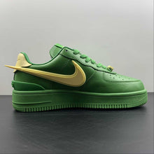 Cargar imagen en el visor de la galería, Ambush x Air Force 1 Low SP Pine Green Pale Yellow DV3464-300
