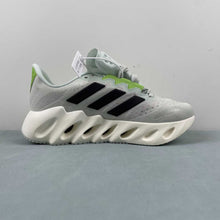 Cargar imagen en el visor de la galería, Adidas Switch Fwd Linen Green Silver Metallic Putty Mauve ID2646
