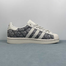 Cargar imagen en el visor de la galería, Adidas Superstar x Dior HS3080
