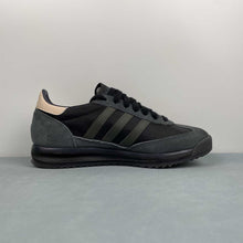 Cargar imagen en el visor de la galería, Adidas SL 72 RS Core Black Shadow Olive Night Indigo IG4646
