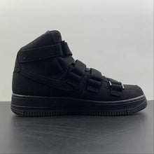 Cargar imagen en el visor de la galería, Air Force 1 07 High x Billie Eilish Black DM7926-400
