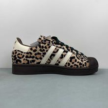 Cargar imagen en el visor de la galería, Adidas Superstar 2 Leopard Dark Brown Ivory KI4203
