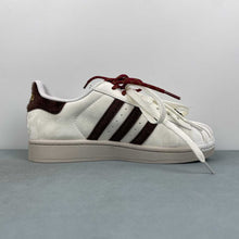 Cargar imagen en el visor de la galería, Adidas Superstar 2 Chinese New Year of the Horse KJ6293
