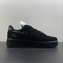 Cargar imagen en el visor de la galería, LV x Air Force 1 07 Low Black Metallic Gold LD0212
