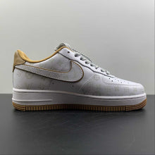 Cargar imagen en el visor de la galería, LV x Air Force 1 07 Low White Brown Gray DR9868-300
