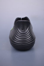 Cargar imagen en el visor de la galería, Nike ReactX Rejuven8 Black Neon Green Hook HV5060-003
