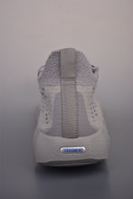 Cargar imagen en el visor de la galería, Nike Mind 002 Flyknit Fragment Particle Grey IQ8504-001
