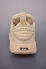 Cargar imagen en el visor de la galería, Nike Mind 002 Light Khaki Desert Khaki Hyper Crimson HQ4308-200

