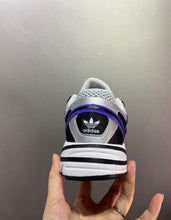 Cargar imagen en el visor de la galería, Adidas Astir Silver Core Black
