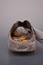 Cargar imagen en el visor de la galería, Drake Nocta x Nike Mind 001 Slide Bronze HY5028-500
