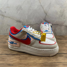 Cargar imagen en el visor de la galería, Air Force 1 Shadow Highlighted University Red Photo Blue CU8591-100
