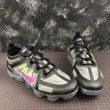 Cargar imagen en el visor de la galería, Air VaporMax 2019 Premium Active Black Fuchsia Photo Blue AT6810-001
