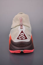 Cargar imagen en el visor de la galería, Nike ACG Zegama White Black-Red HV8113-009

