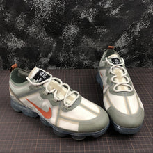Cargar imagen en el visor de la galería, Air VaporMax 2019 Vintage Lichen Dark Russet AR6631-300
