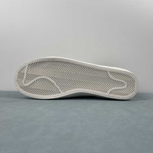Cargar imagen en el visor de la galería, Nike Killshot 2 Green Candle HQ1657-101

