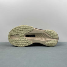 Cargar imagen en el visor de la galería, Zoom fly6 Light Bone Cave Stone Blue Void Burgundy Crush HV4366-072
