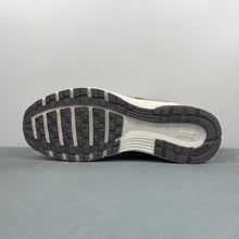 Cargar imagen en el visor de la galería, Nike P-6000 Year of the Horse IQ1120-311
