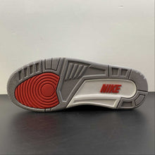 Cargar imagen en el visor de la galería, Air Jordan 3 Retro OG Fire Red White Cement Grey DN3707-160
