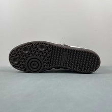 Cargar imagen en el visor de la galería, Adidas Samba OG Cherry White Burgundy IG1024
