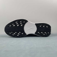 Cargar imagen en el visor de la galería, Nike ZoomX Pegasus PLUS Black Anthracite Pure Platinum FQ7262-002
