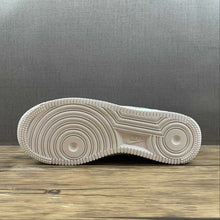 Cargar imagen en el visor de la galería, Air Force 1 Low Barley Paisley White DJ9942-101
