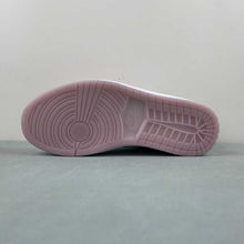 Cargar imagen en el visor de la galería, Air Jordan 1 Low SE Paw Print Pink Foam HM3706-141

