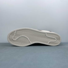 Cargar imagen en el visor de la galería, Adidas Superstar x Supreme White Black Red BZ2524
