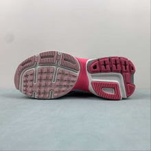 Cargar imagen en el visor de la galería, Nike V2k Run Year Of The Dragon FZ5061-100
