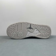 Cargar imagen en el visor de la galería, Jordan CMFT Era Cool Grey White HJ6777-005
