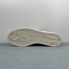 Cargar imagen en el visor de la galería, Adidas Superstar x Stussy HS3076
