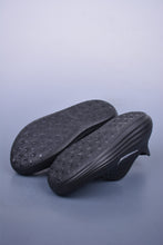 Cargar imagen en el visor de la galería, Nike ReactX Rejuven8 Black White Hook HV5062-001
