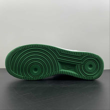 Cargar imagen en el visor de la galería, LV x Air Force 1 07 Low Green White Gray BS8805-603
