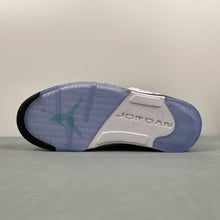 Cargar imagen en el visor de la galería, Air Jordan 5 Retro Grape White Purple HQ7979-100
