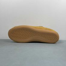 Cargar imagen en el visor de la galería, Adidas Urban Reverie Tacyel Tacyel Gum3 KJ4036
