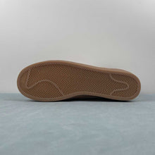 Cargar imagen en el visor de la galería, Nike Killshot 2 Phantom Gum Yellow Light British Tan Light Bone HF5723-009
