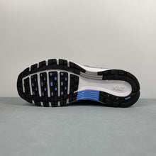 Cargar imagen en el visor de la galería, Nike P-6000 Metallic Platinum Pure Platinum Metallic Silver University Blue CD6404-025
