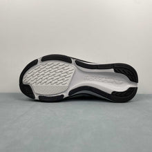 Cargar imagen en el visor de la galería, Air Zoom Pegasus 42 Summit White Black Metallic Silver II7210-100
