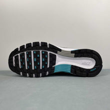 Cargar imagen en el visor de la galería, Nike P-6000 White Metallic Silver Black Dusty Cactus CD6404-103
