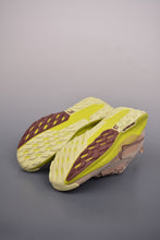 Cargar imagen en el visor de la galería, Nike Reactx Pegasus Trail 5 GTX Beige Yellow FQ9912-101
