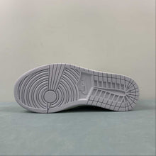 Cargar imagen en el visor de la galería, Air Jordan 1 Low SE Craft Inside Out Tech Grey Light Orewood Brown Sail DN1635-002
