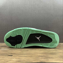 Cargar imagen en el visor de la galería, Air Jordan 4 Retro Green Glow 308497-033
