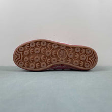 Cargar imagen en el visor de la galería, Clot x Adidas Gazelle Pink IH3144
