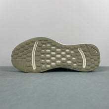 Cargar imagen en el visor de la galería, Nike Journey Run Armory Navy Green Strike Pale Ivory Desert Khaki FN0228-403
