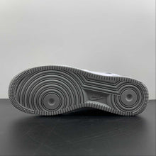 Cargar imagen en el visor de la galería, Air Force 1 07 Low SU19 White Silver Light Gray GU7895-639
