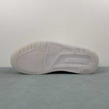 Cargar imagen en el visor de la galería, Air Jordan Legacy 312 Low Year of the Snake Crimson Tint (2025) HF3182-100
