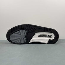Cargar imagen en el visor de la galería, Air Jordan Legacy 312 Low White Black White Cool Grey HV1811-101
