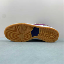 Cargar imagen en el visor de la galería, Rayssa Leal x SB Dunk Low Pure Platinum Deep Royal Blue Vivid Purple FZ5251-001
