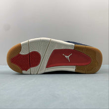 Cargar imagen en el visor de la galería, Levis x Air Jordan 4 Retro Denim AO2571-401
