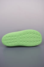 Cargar imagen en el visor de la galería, Nike ReactX Rejuven8 Slide Neon Green HV4479-700
