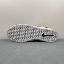 Cargar imagen en el visor de la galería, SB Force 58 Grey Green Dark White DV5477-105
